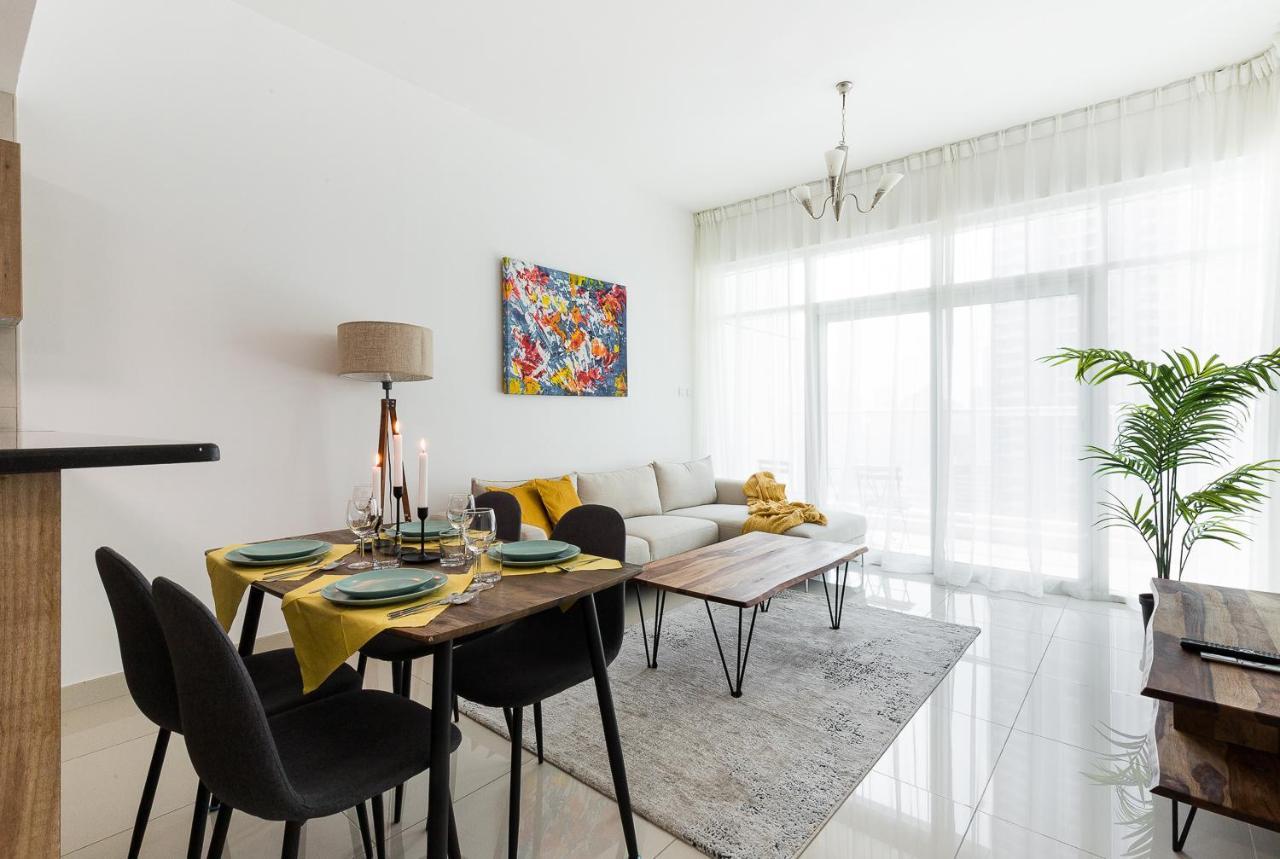 Вилла Lovely Unit With Marina View Дубай Экстерьер фото