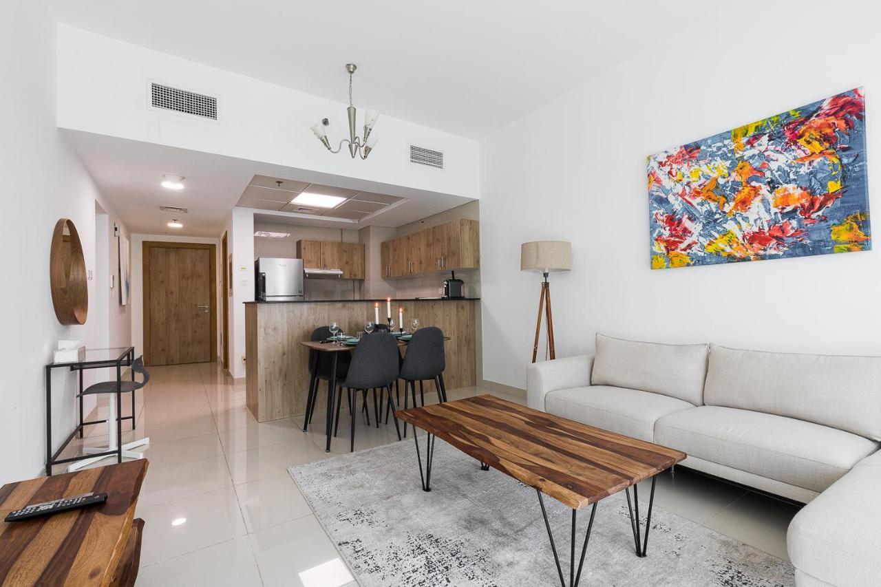 Вилла Lovely Unit With Marina View Дубай Экстерьер фото